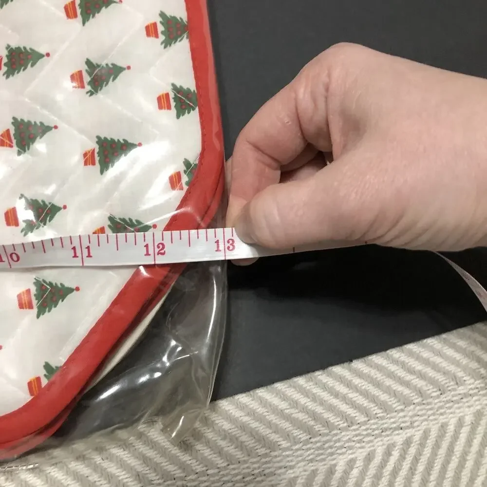 Christmas Placemat Napkin Set By Matters Table for Four Red Green Vintage NEW
